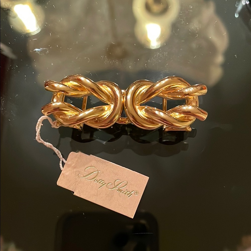 Dotty Smith Belt Connector